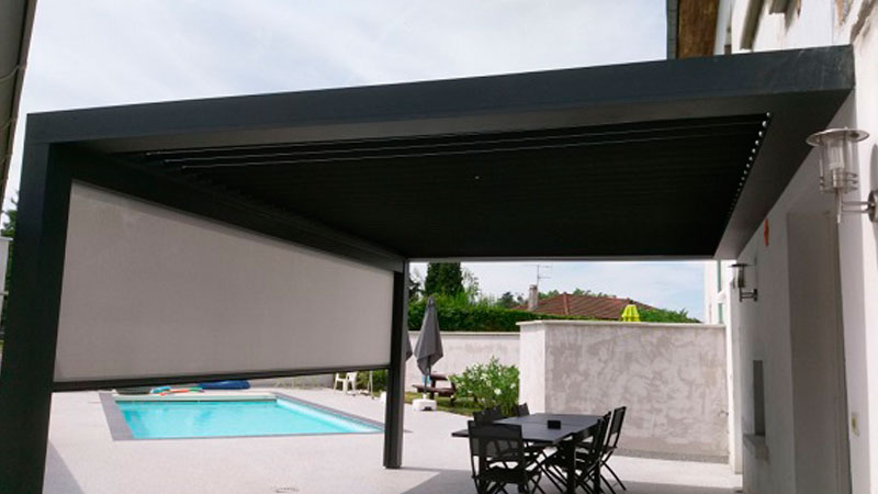 Pose d'une pergola bio climatique avec stores - 38 Les Abrets