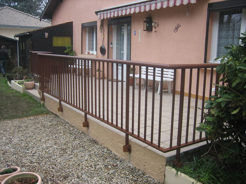 Pose d'un Garde corps aluminium autour d'une terrasse - 69 Chassieu