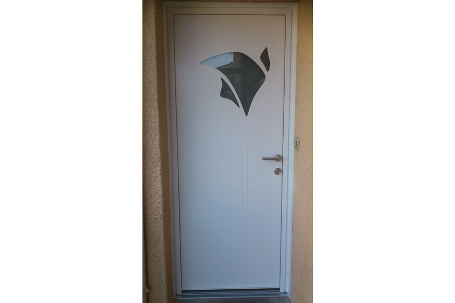 Pose d'une porte d'entrée en aluminium modèle Arôme - 69 Meyzieu